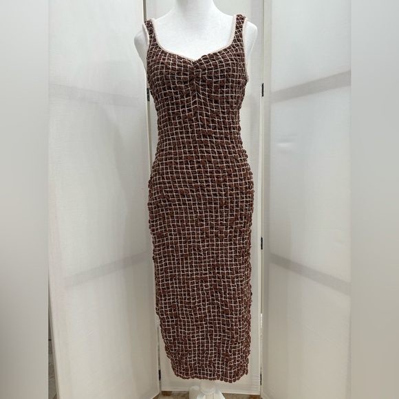 Free People Set the Bar Smocked MIDI Dress. Brown. Size XS - Picture 3 of 12